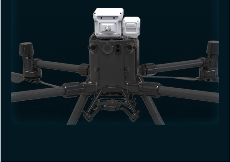Le drone DJI Matrice 300 a monté le détecteur de fuite de méthane
