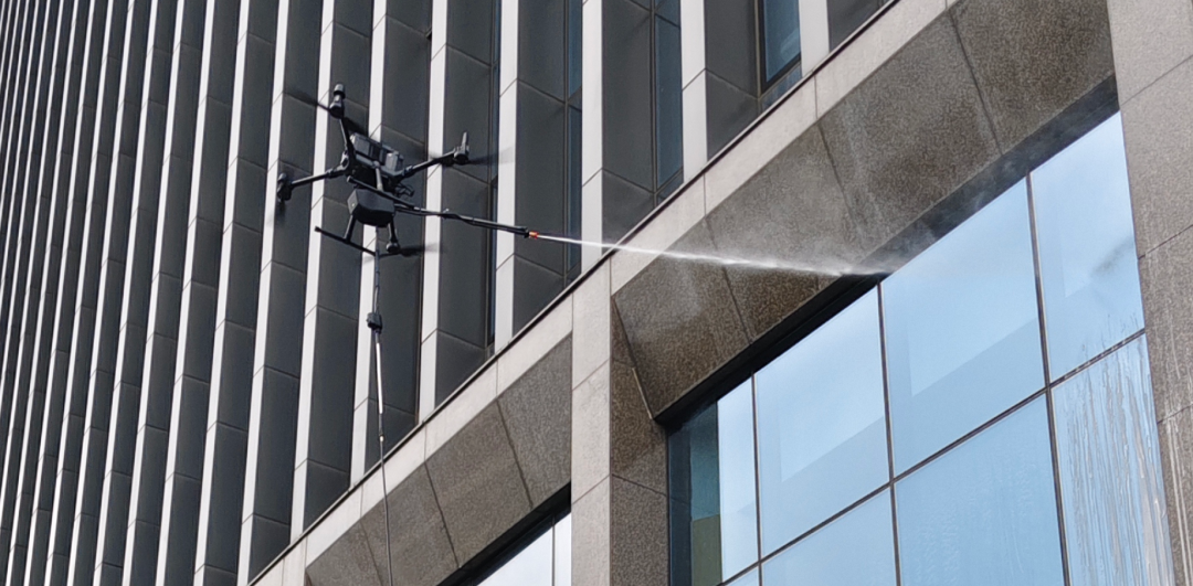 limpieza de fachadas con drones